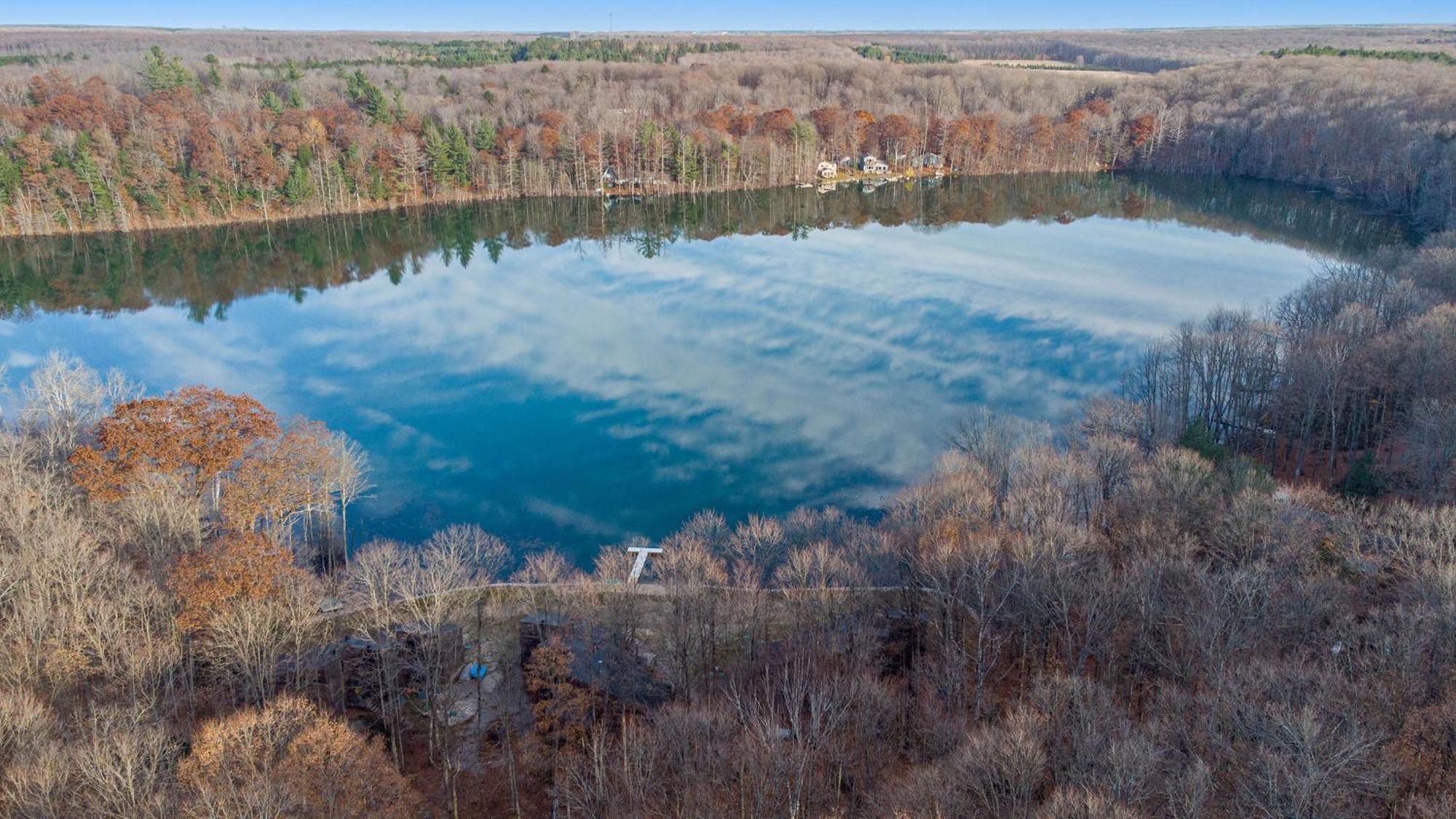 Quiet And Cozy Lakefront Home Near Mt Boyne Gaylord Exteriör bild